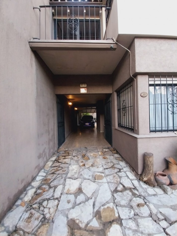 Excelente casa de 4 ambientes en el centro de San Martin