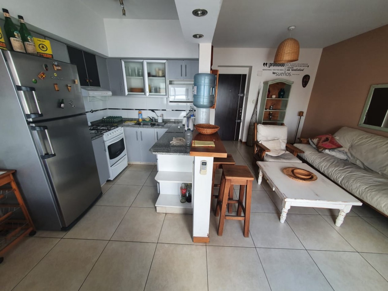 Excelente departamento de 2 ambientes San Martin centro