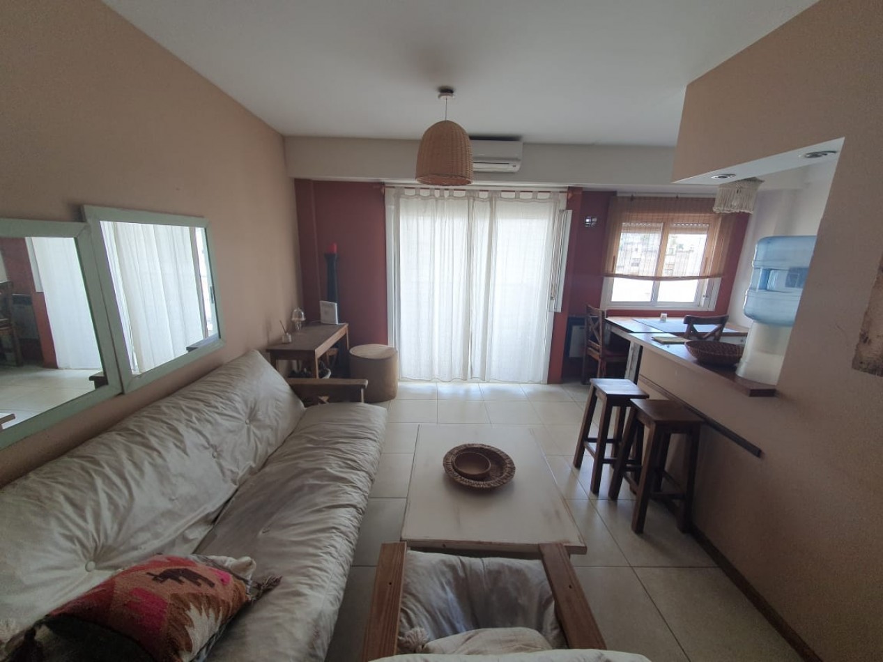 Excelente departamento de 2 ambientes San Martin centro
