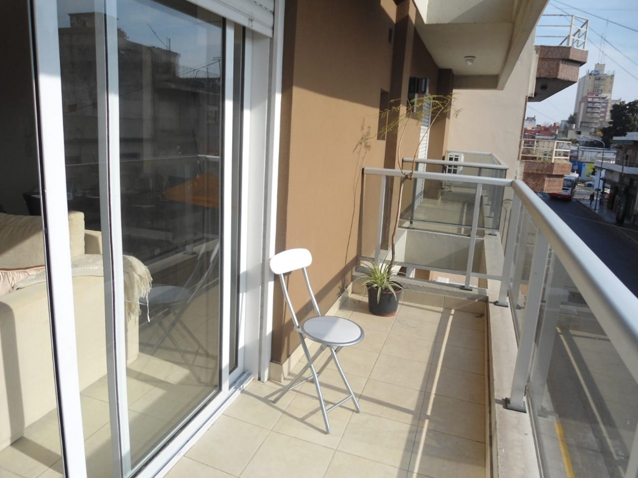 Excelente departamento de 2 ambientes San Martin Centro