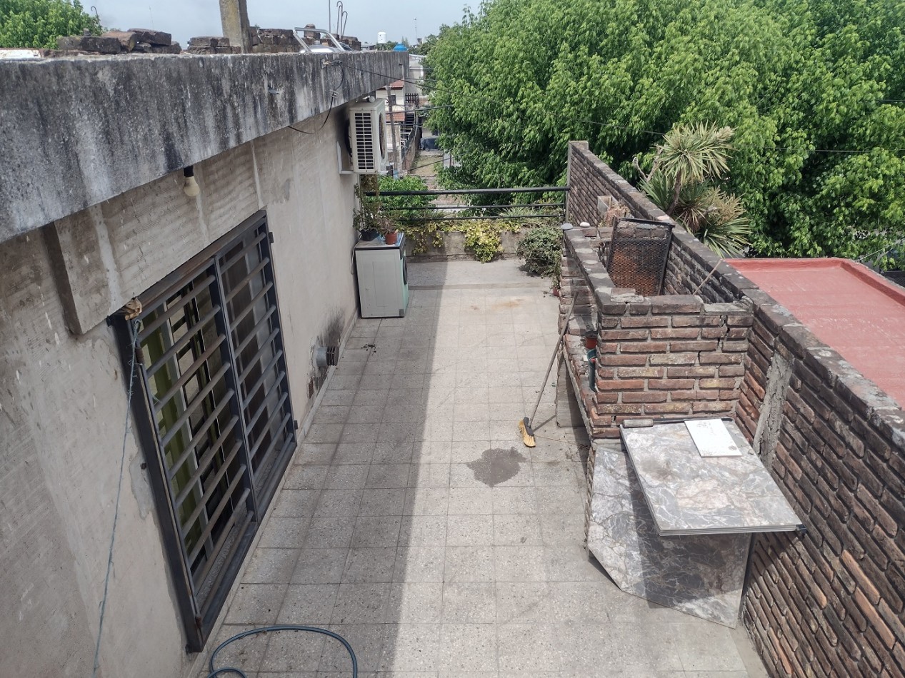 Excelente PH 3 Ambientes con Patio y Terraza