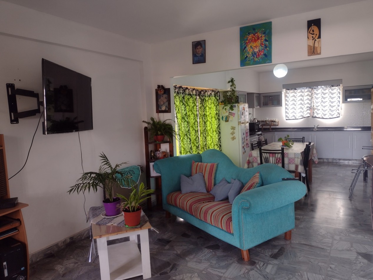 Excelente PH 3 Ambientes con Patio y Terraza
