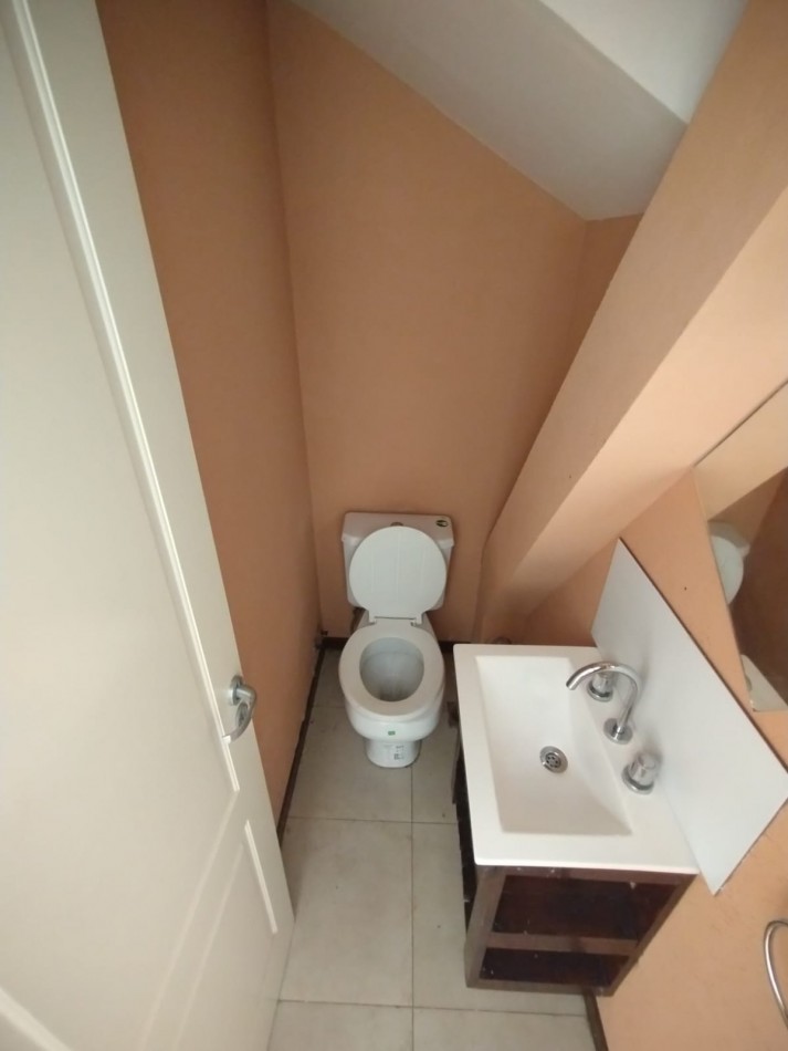 Excelente duplex en Villa Ballester