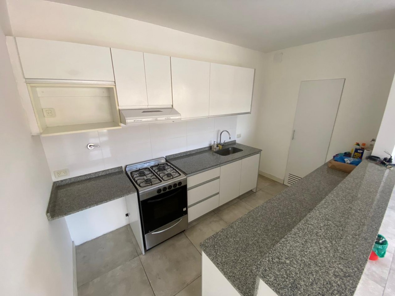 Exclusivo departamento semi piso 2 ambientes