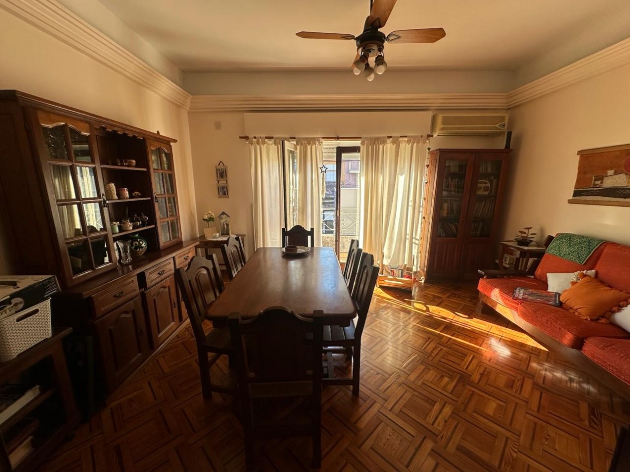 Excelente PH tipo casa 5 ambientes en San Martin