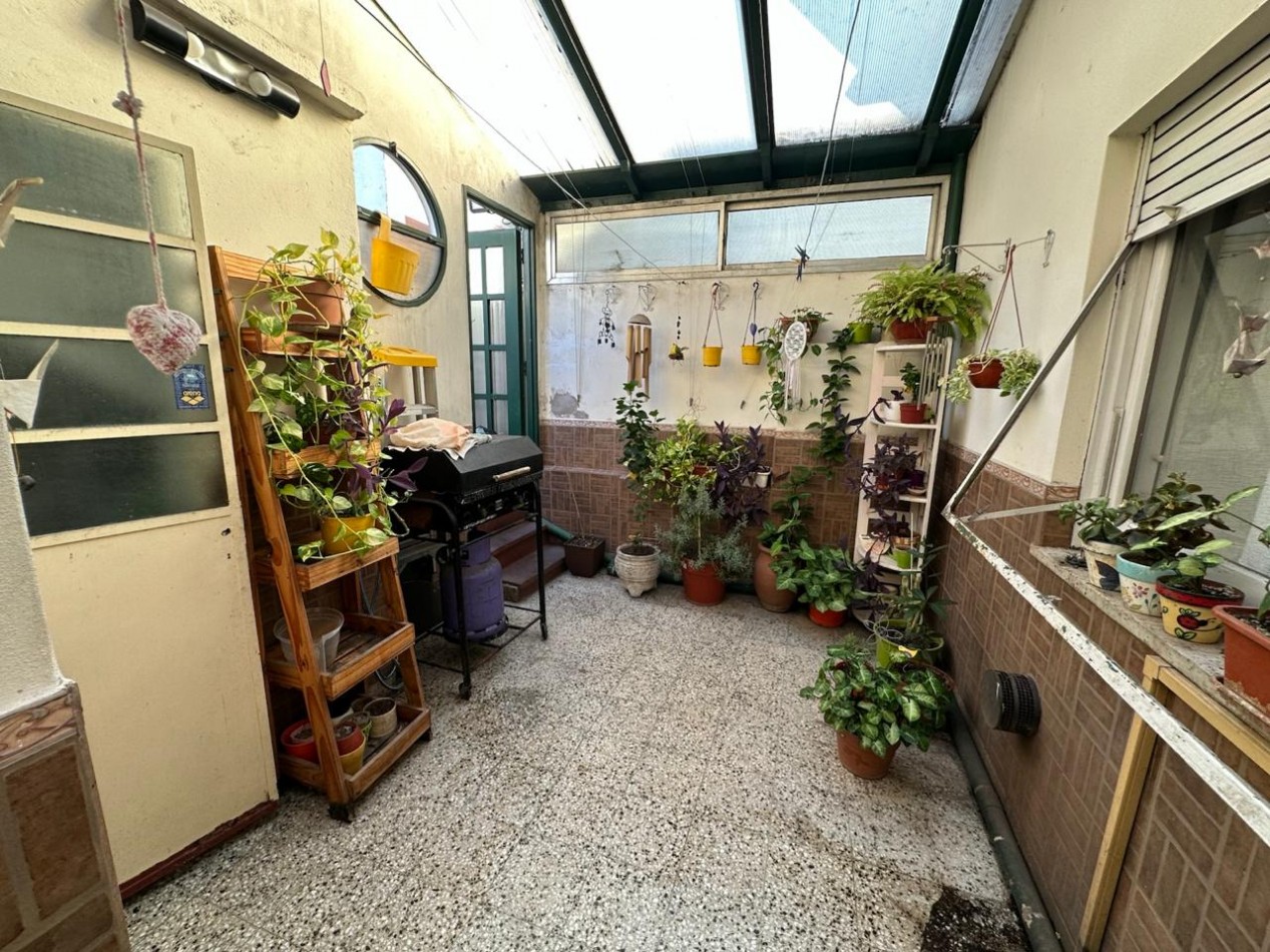 Excelente PH tipo casa 5 ambientes en San Martin