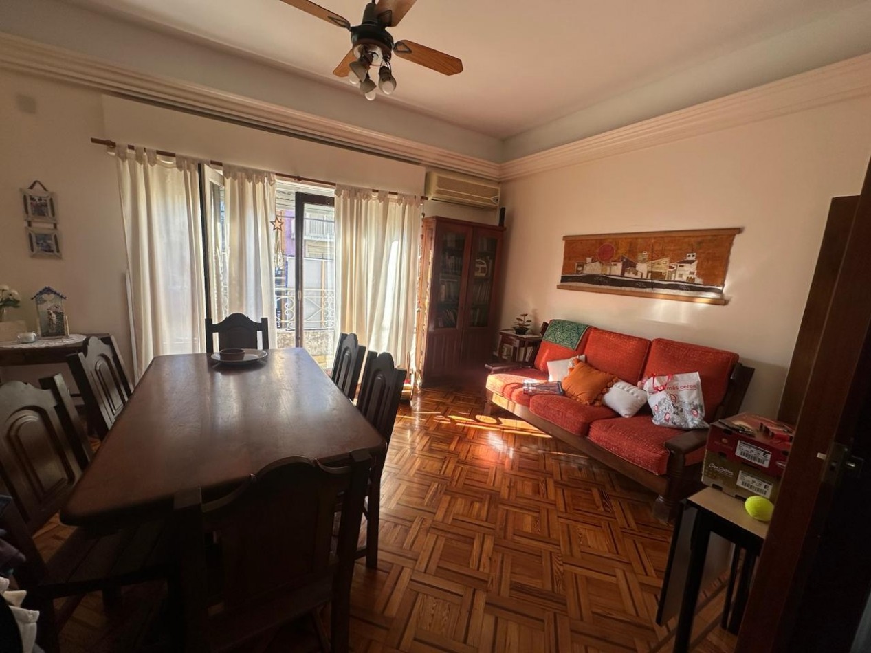 Excelente PH tipo casa 5 ambientes en San Martin