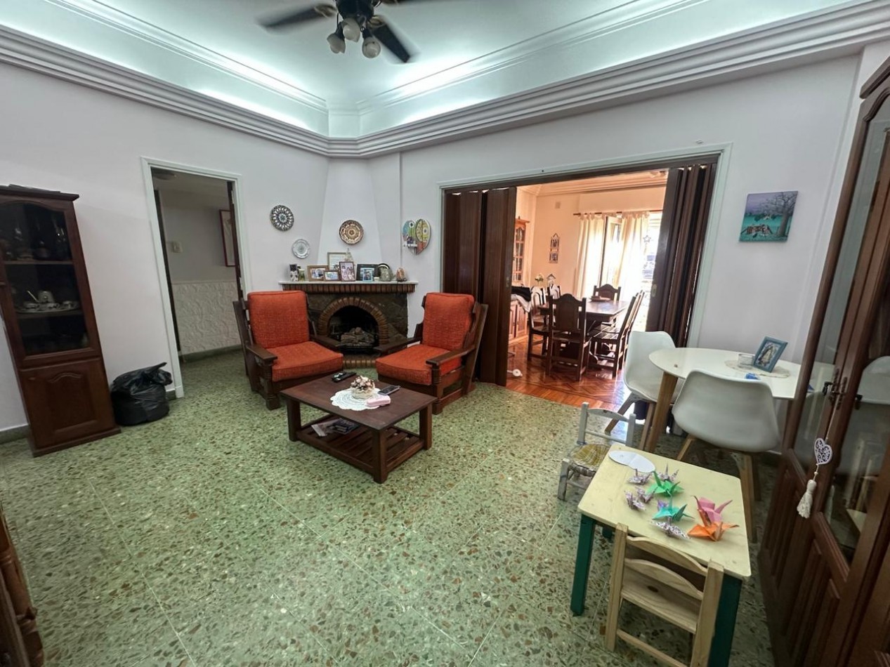 Excelente PH tipo casa 5 ambientes en San Martin