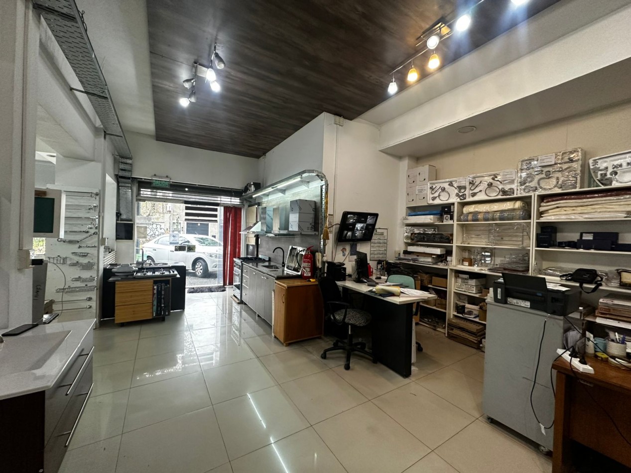Excelente local en San Martin ideal multidestino