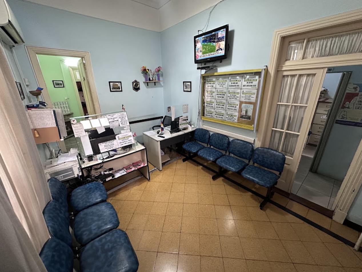 Casa 4 ambientes San Martin centro USO COMERCIAL