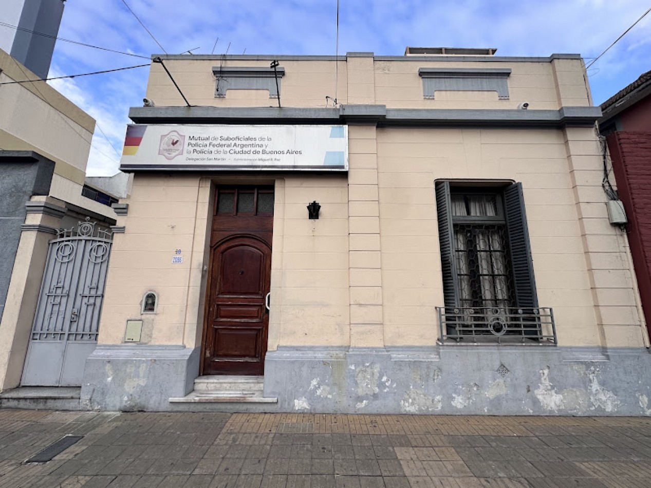 Casa 4 ambientes San Martin centro USO COMERCIAL