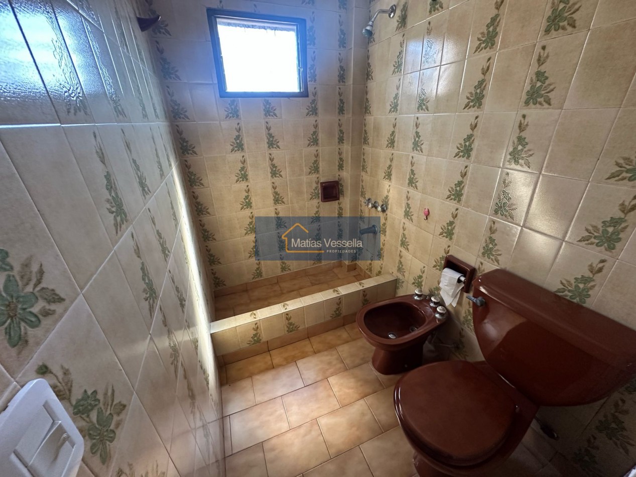 Hermosa casa 5 ambientes Caseros