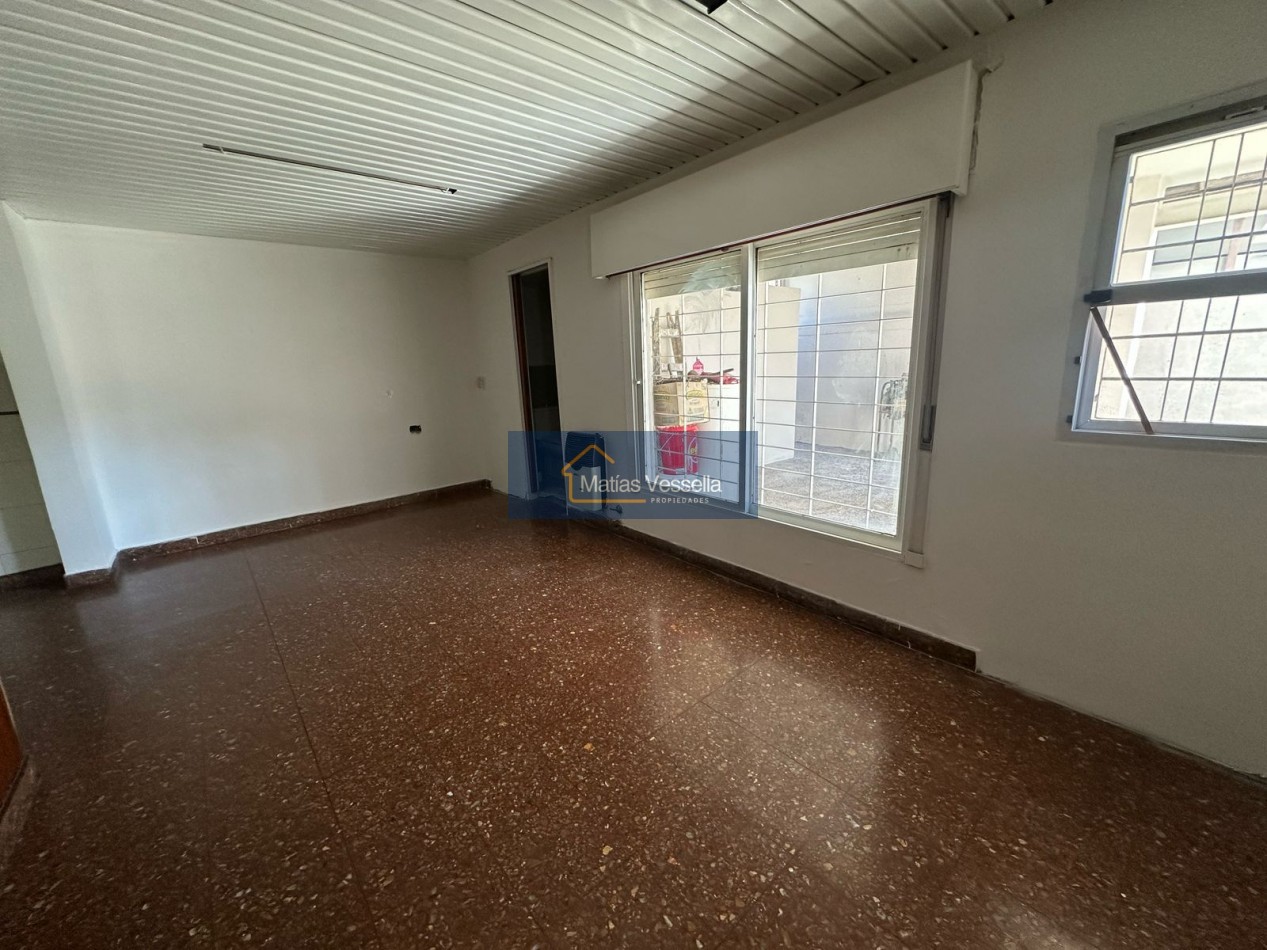 Hermosa casa 5 ambientes Caseros
