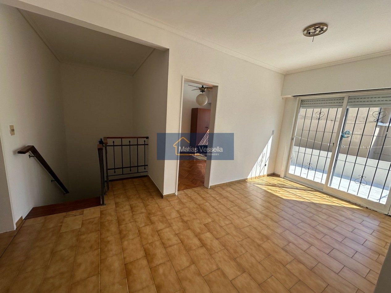 Hermosa casa 5 ambientes Caseros
