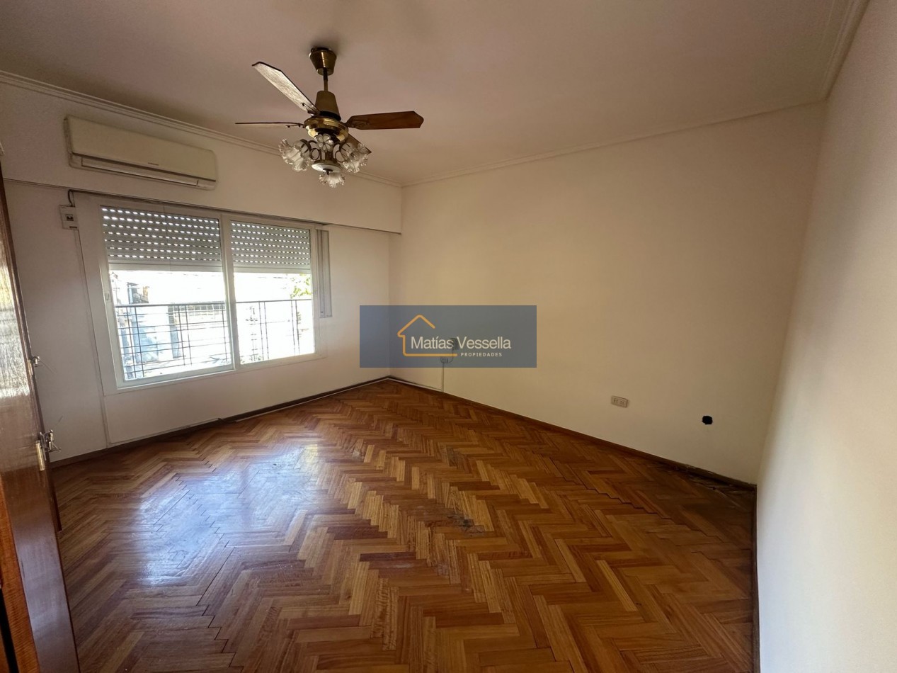 Hermosa casa 5 ambientes Caseros